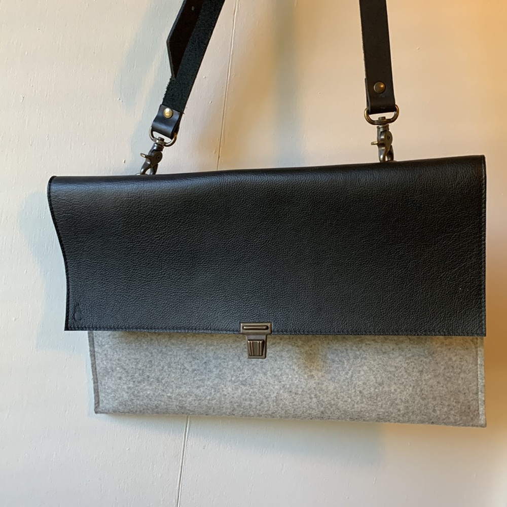Black leather and grey felt laptop/carrier bag